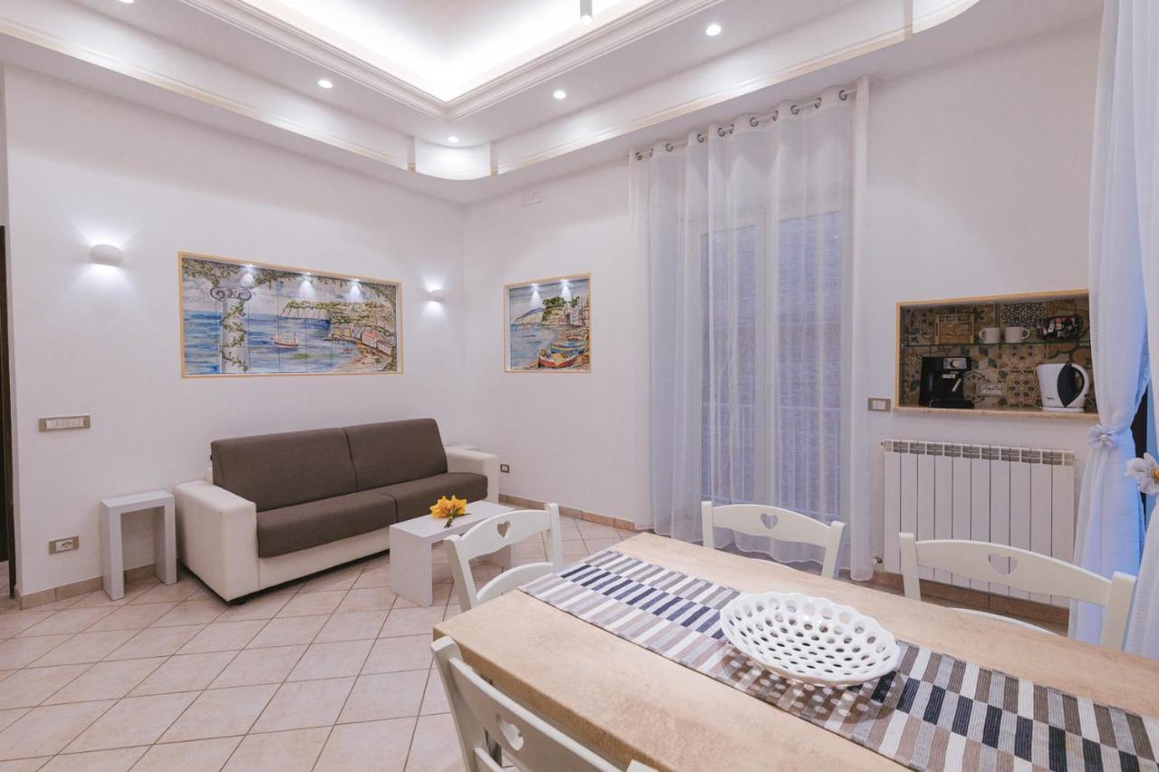 Casa La Bifora Appartement Sorrento Buitenkant foto
